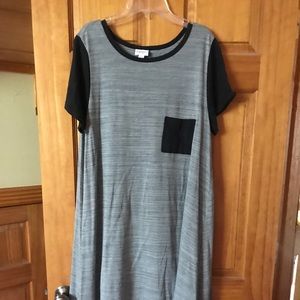 Large Black and grey LuLaRoe Carly. Like New!!